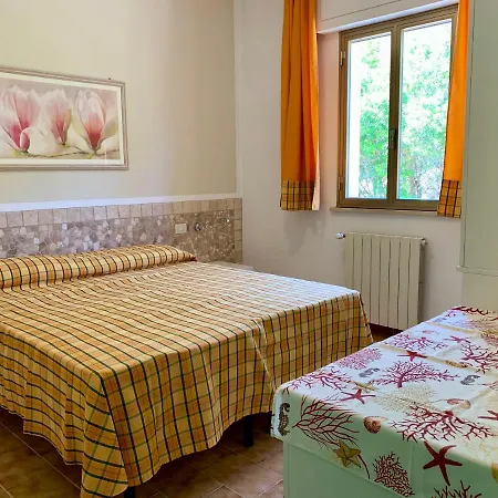 Tallinucci 3* Lacona