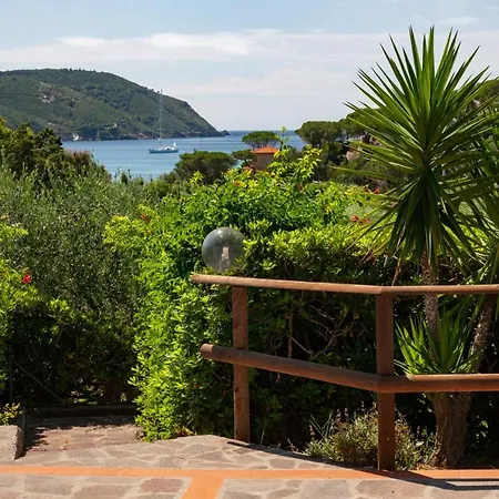 Tallinucci アパートホテル