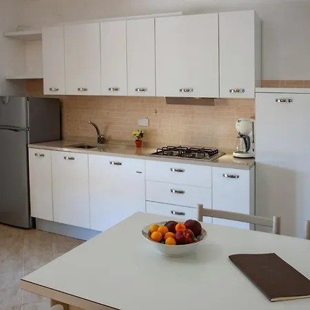 アパートホテル Tallinucci ラコナ